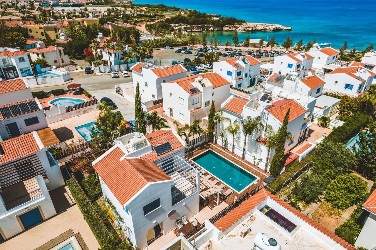 Amphitrite Villa Паралимни Экстерьер фото