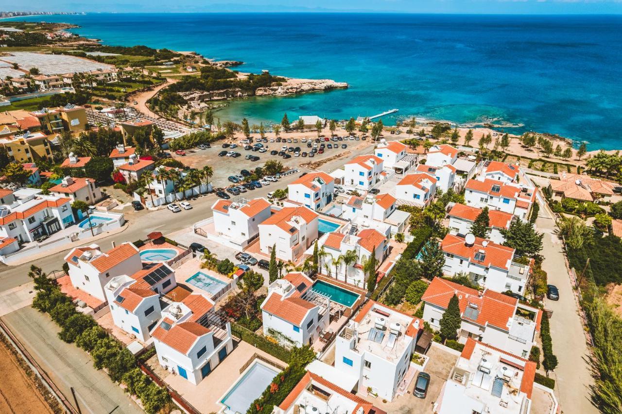 Amphitrite Villa Паралимни Экстерьер фото